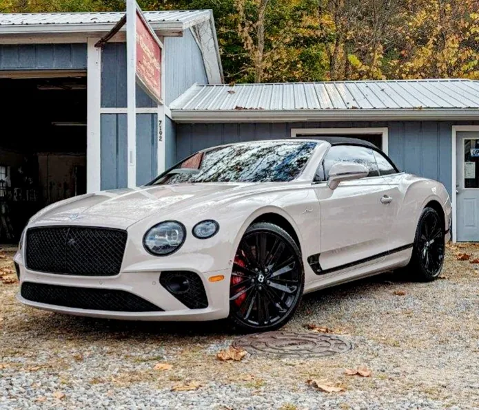 Ceramic-coated finish by Sparkle & Shine Detailing